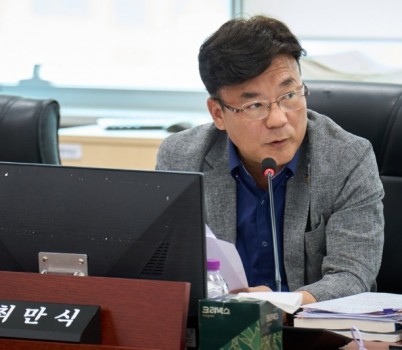 250620 최만식 의원, “하이러닝 플랫폼 본예산서 탈락, 추경으로 밀어붙이기”.jpg width: 100%; height : 150px