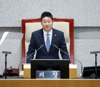 250715 김진경 의장, “ 후반기 1년은 변화와 실천의 길...남은 1년, 결과로 보여줄  width: 100%; height : 150px