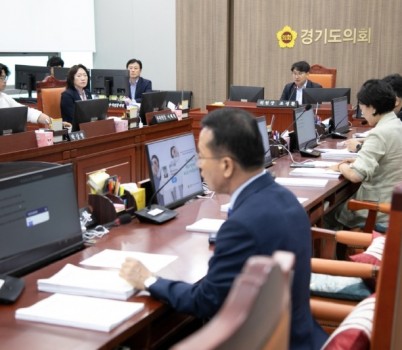 250717 기획재정위원회, 행정기구 및 정원 조례 개정안 원안 가결... 집행부와의 충분한 소통 결과 (2).jpg