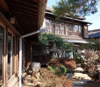 1.jpg width: 100%; height : 150px