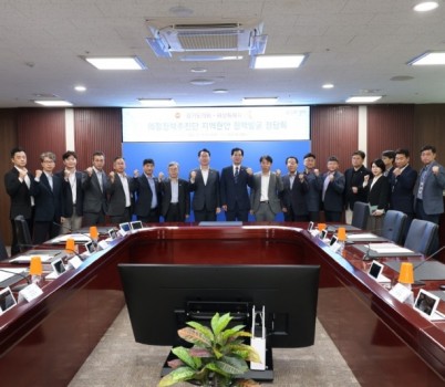 251015 의정정책추진단 이홍근, 김회철, 이진형, 박명원 의원,  화성시에 지역현안 정책과제 제안 (2).jpg width: 100%; height : 150px