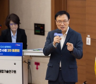 251021_임태희_교육감__“수행_지옥__경기도교육청이_고치겠다”(사진)_(2).jpg width: 100%; height : 150px