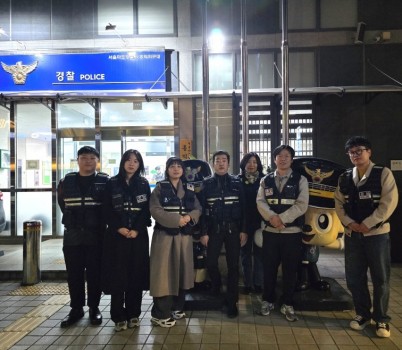 [보도사진] 공무원연금공단, 경찰야간근무 체험.jpg width: 100%; height : 150px