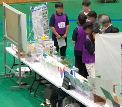 251118_2025년_과학동아리_창의력_페스티벌_경기도_대표_과학동아리_최우수상_등_수상(경기도교육청미래과학교육원)(사진1).jpg width: 100%; height : 150px
