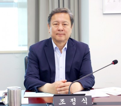 조정식1.jpg width: 100%; height : 150px