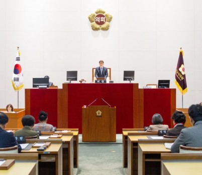 image01.jpg width: 100%; height : 150px