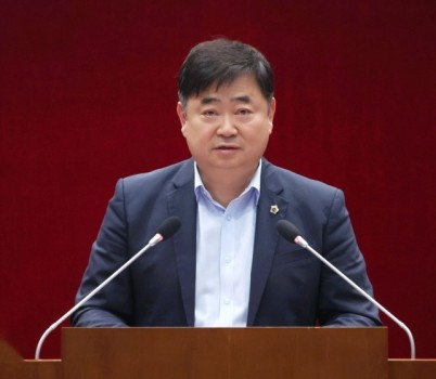 김종환.jpg width: 100%; height : 150px