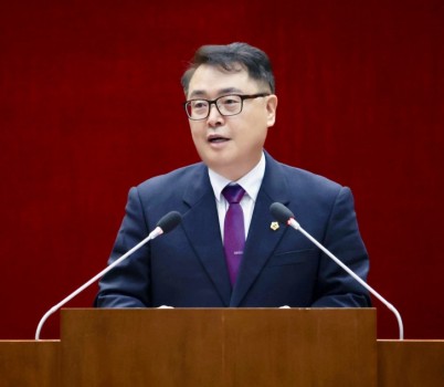 [포맷변환]성남시의회 황금석 의원.jpg width: 100%; height : 150px