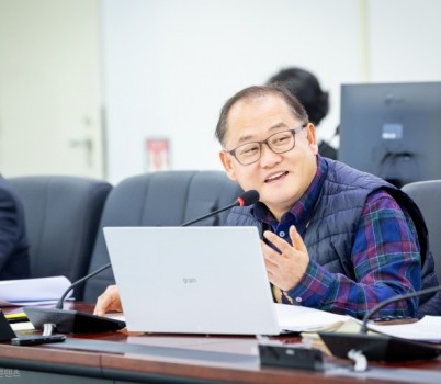 사진_이군수의원.jpg width: 100%; height : 150px