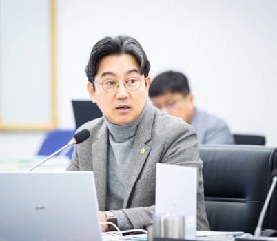 사진 발언사진.jpg width: 100%; height : 150px