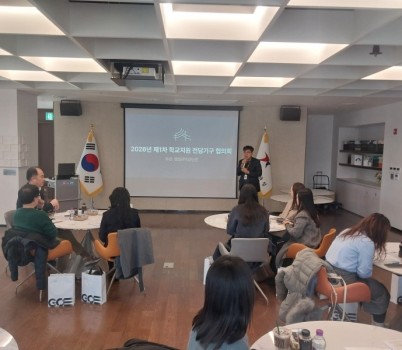 260129_경기도교육청__학교지원_전담기구_‘현장_중심’으로_역할_재정립_추진(사진2).jpg width: 100%; height : 150px