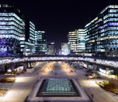 지방소득세과-성남 첨단산업 기업 사무실 불빛으로 밝아진 판교테크노밸리의 야경.jpg width: 100%; height : 150px