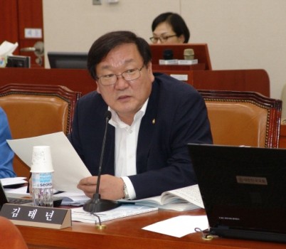  width: 100%; height : 150px