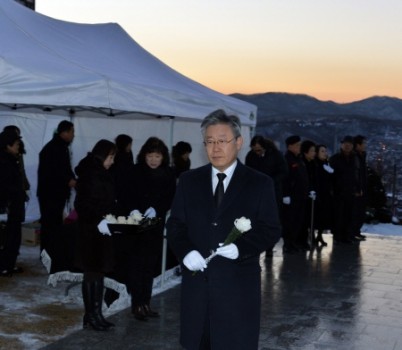  width: 100%; height : 150px