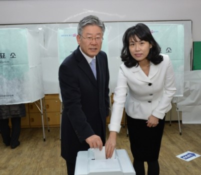  width: 100%; height : 150px