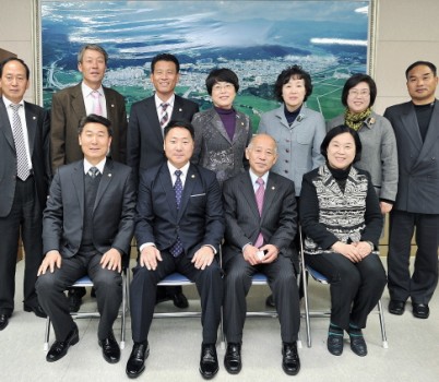  width: 100%; height : 150px